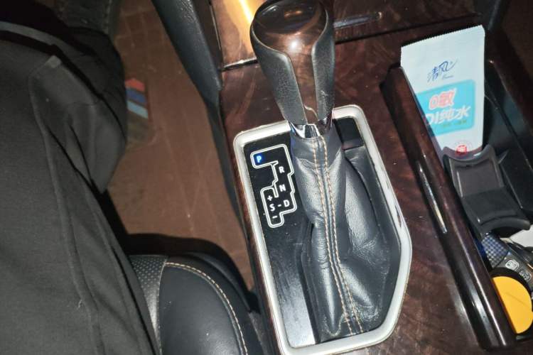 Used Toyota Camry 2016 2.0G 10th Anniversary Leading Edition Gear Lever
