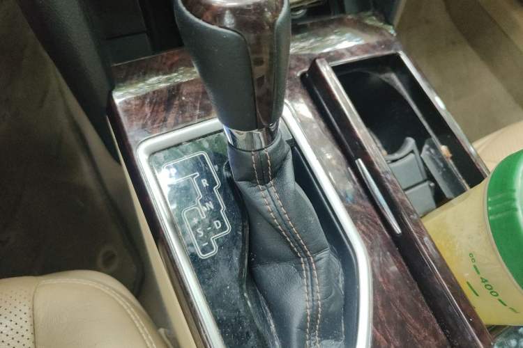 Used Toyota Camry 2016 2.0G 10th Anniversary Leading Edition Gear Lever
