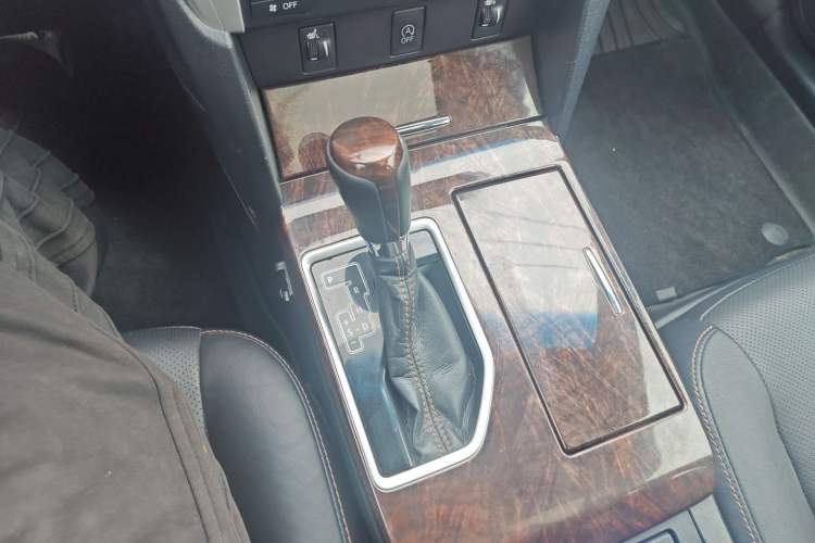 Used Toyota Camry 2016 2.0G 10th Anniversary Leading Edition Gear Lever