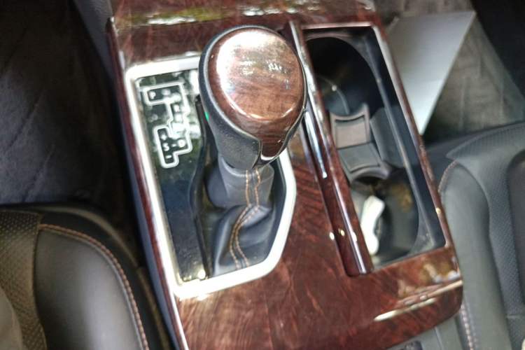 Used Toyota Camry 2016 2.0G 10th Anniversary Leading Edition Gear Lever