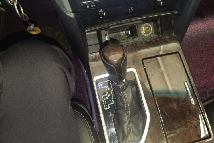 Used Toyota Camry 2016 2.0G 10th Anniversary Leading Edition Gear Lever