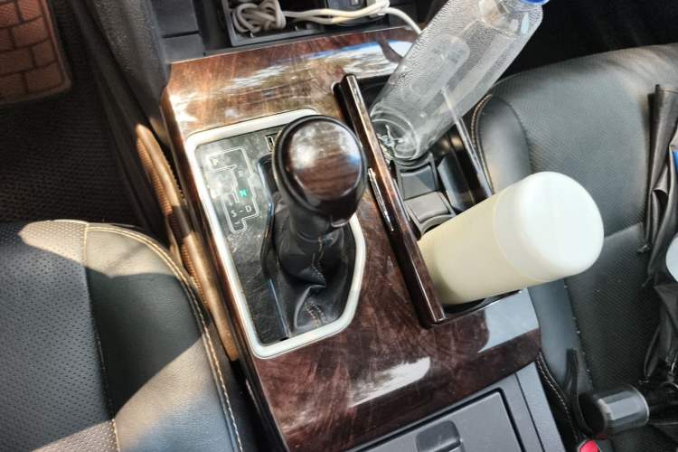 Used Toyota Camry 2016 2.0G 10th Anniversary Leading Edition Gear Lever