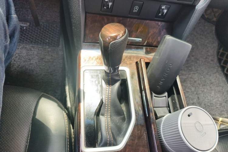 Used Toyota Camry 2016 2.0G 10th Anniversary Leading Edition Gear Lever