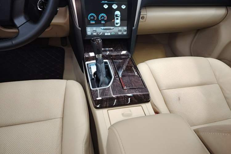 Used Toyota Camry 2016 2.0G 10th Anniversary Leading Edition Gear Lever