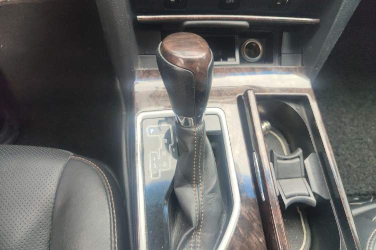 Used Toyota Camry 2016 2.0G 10th Anniversary Leading Edition Gear Lever