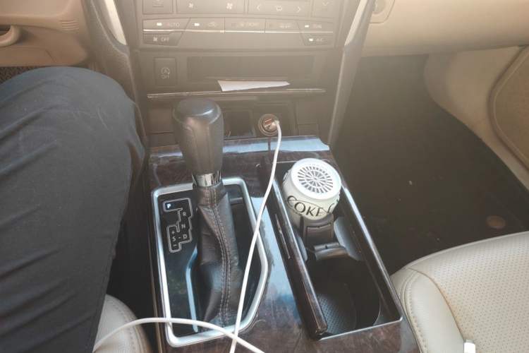 Used Toyota Camry 2016 2.0E 10th Anniversary Elite Edition Gear Lever