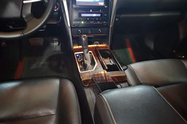 Used Toyota Camry 2016 2.0G 10th Anniversary Leading Edition Gear Lever
