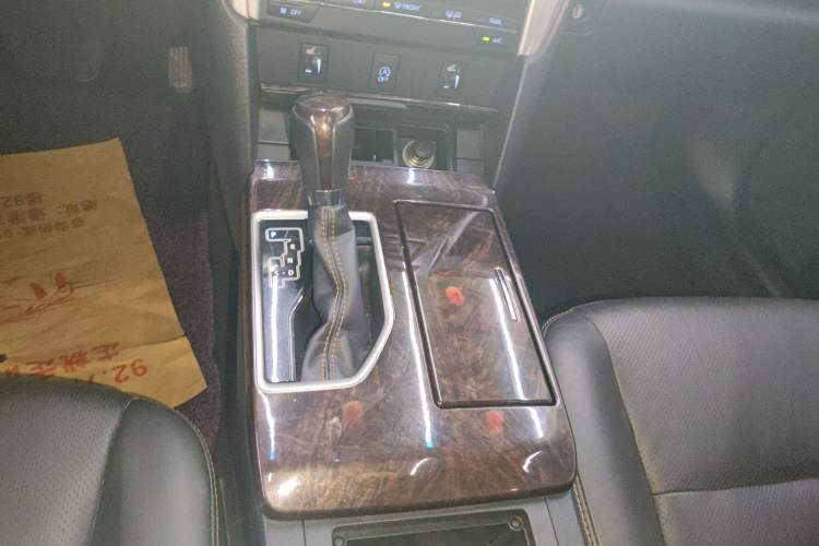 Used Toyota Camry 2016 2.0G 10th Anniversary Leading Edition Gear Lever