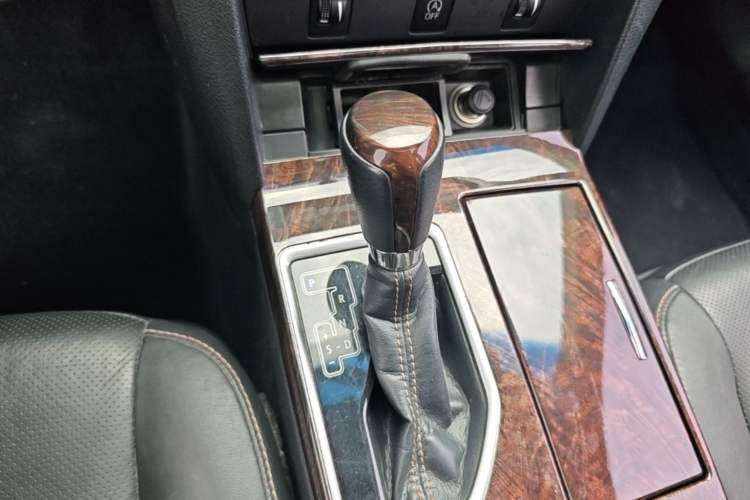 Used Toyota Camry 2016 2.0G 10th Anniversary Leading Edition Gear Lever