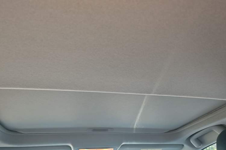 Used Toyota Camry 2016 2.5G 10th Anniversary Deluxe Navigation Edition Headliner