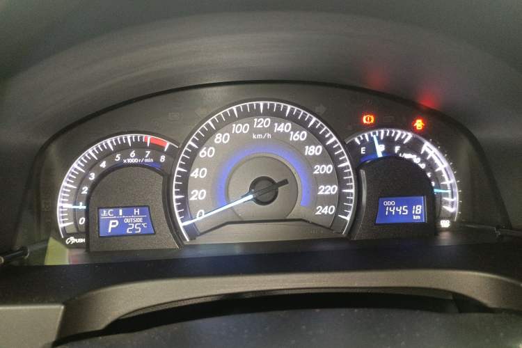 Used Toyota Camry 2016 2.0G 10th Anniversary Leading Edition Instrument Cluster