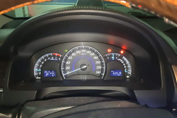Used Toyota Camry 2016 2.5G 10th Anniversary Deluxe Navigation Edition Instrument Cluster