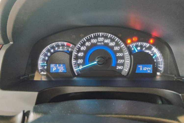 Used Toyota Camry 2016 2.0G 10th Anniversary Leading Edition Instrument Cluster