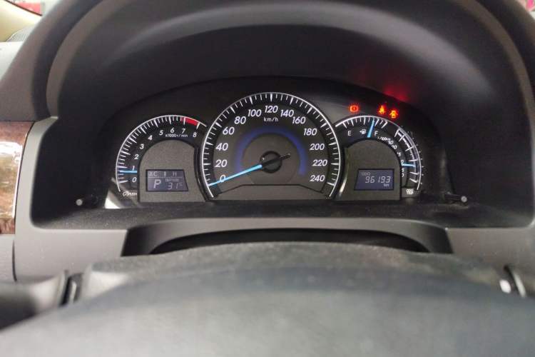 Used Toyota Camry 2016 2.0G 10th Anniversary Leading Edition Instrument Cluster