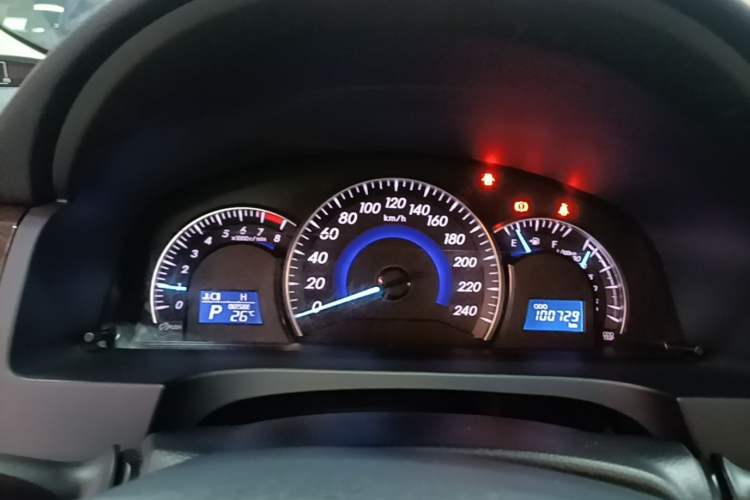 Used Toyota Camry 2016 2.0E 10th Anniversary Elite Edition Instrument Cluster