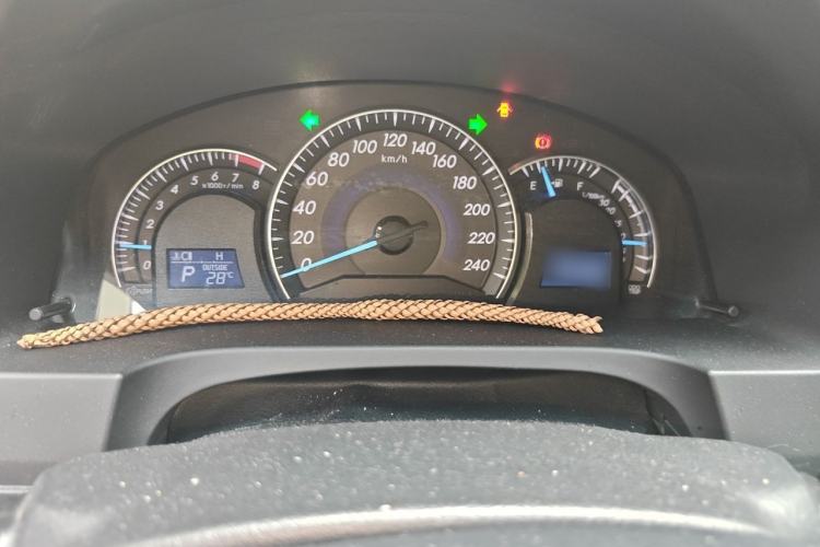 Used Toyota Camry 2016 2.0E 10th Anniversary Elite Edition Instrument Cluster