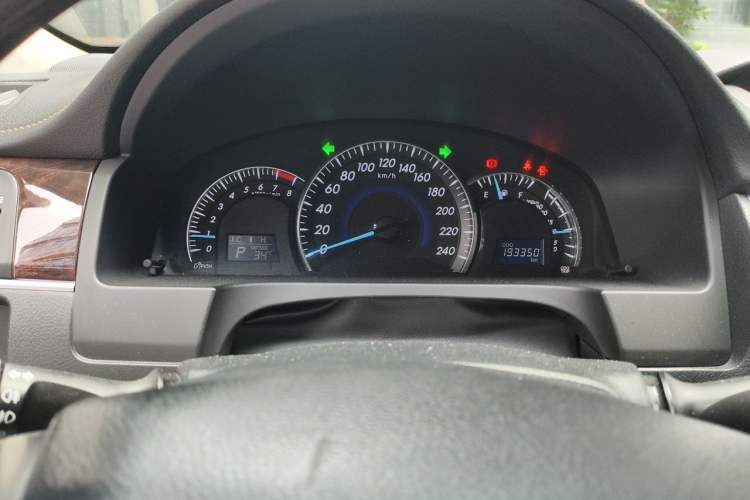 Used Toyota Camry 2016 2.0G 10th Anniversary Leading Edition Instrument Cluster