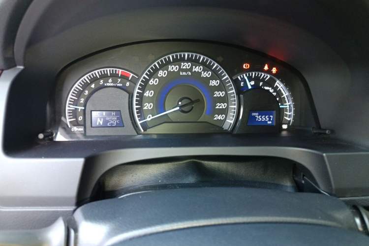 Used Toyota Camry 2016 2.0G 10th Anniversary Leading Edition Instrument Cluster