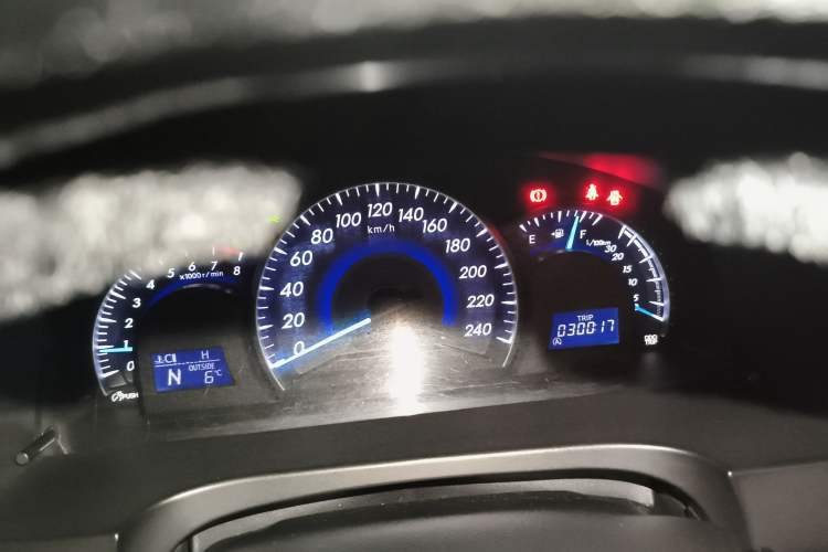 Used Toyota Camry 2016 2.0G 10th Anniversary Leading Edition Instrument Cluster