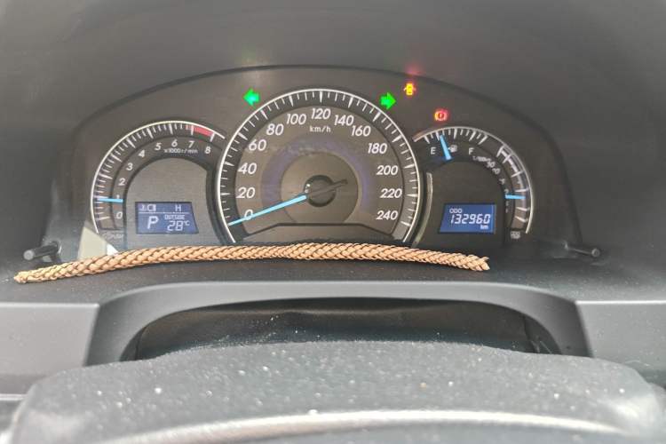 Used Toyota Camry 2016 2.0E 10th Anniversary Elite Edition Instrument Cluster