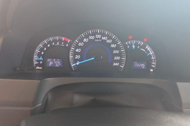Used Toyota Camry 2016 2.0G 10th Anniversary Leading Edition Instrument Cluster