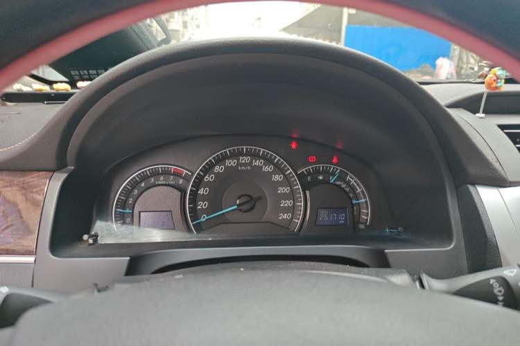 Used Toyota Camry 2016 2.0E 10th Anniversary Elite Edition Instrument Cluster