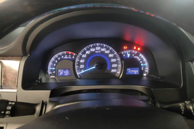 Used Toyota Camry 2016 2.5G 10th Anniversary Deluxe Navigation Edition Instrument Cluster
