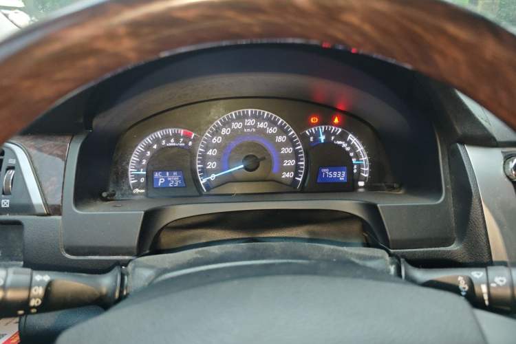 Used Toyota Camry 2016 2.0G 10th Anniversary Leading Edition Instrument Cluster
