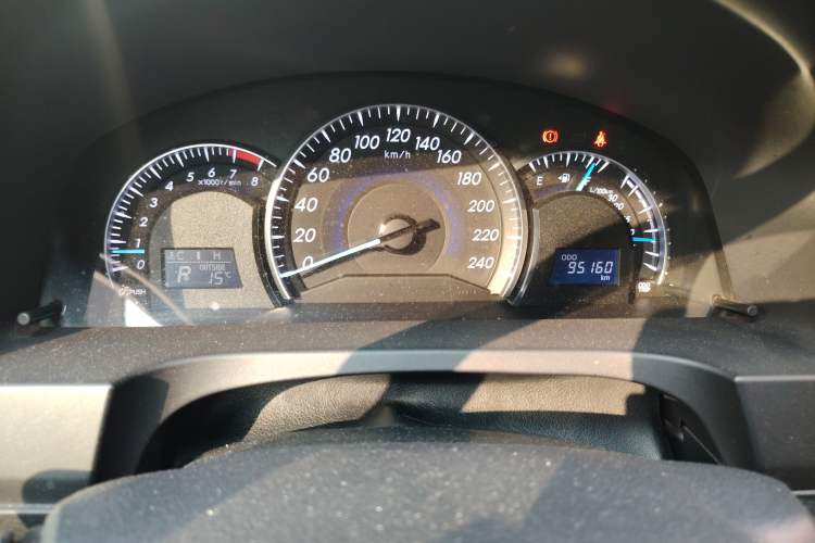 Used Toyota Camry 2016 2.0G 10th Anniversary Leading Edition Instrument Cluster