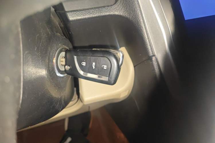 Used Toyota Camry 2016 2.0G 10th Anniversary Leading Edition Interior 1