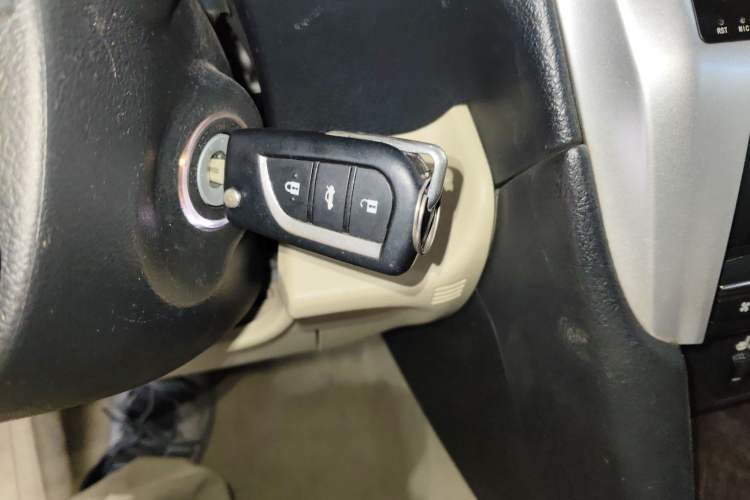 Used Toyota Camry 2016 2.0G 10th Anniversary Leading Edition Interior 1