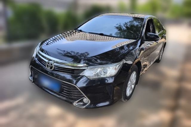 Ojetý Toyota Camry 2016 2.0G 10th Anniversary Leading Edition