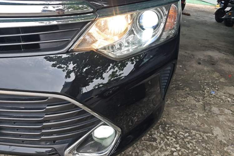 Used Toyota Camry 2016 2.0E 10th Anniversary Elite Edition Left Front Headlight