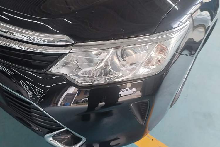 Used Toyota Camry 2016 2.0G 10th Anniversary Leading Edition Left Front Headlight