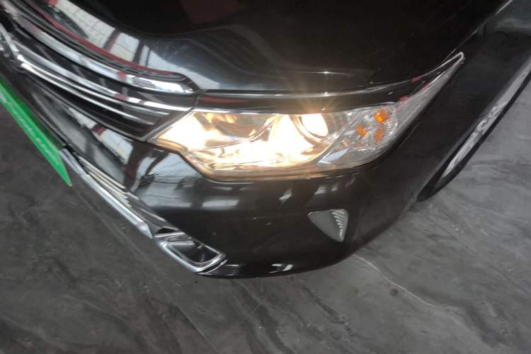 Used Toyota Camry 2016 2.0G 10th Anniversary Leading Edition Left Front Headlight