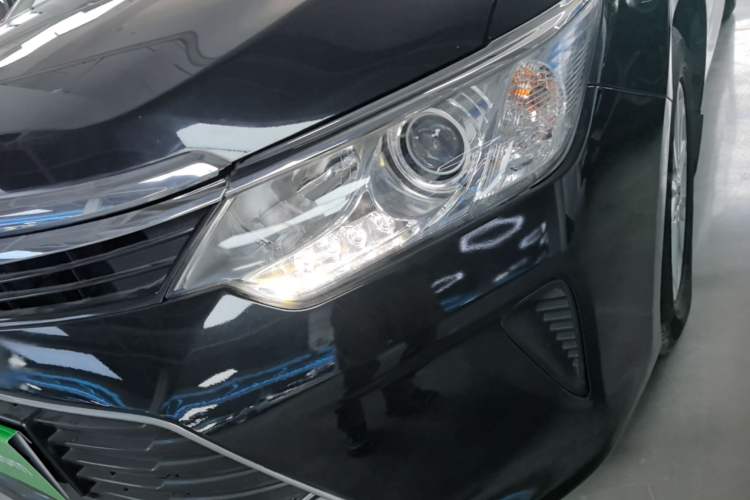 Used Toyota Camry 2016 2.0G 10th Anniversary Leading Edition Left Front Headlight