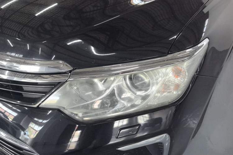Used Toyota Camry 2016 2.0G 10th Anniversary Luxury Edition Left Front Headlight