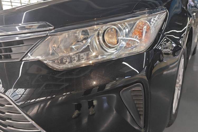 Used Toyota Camry 2016 2.0E 10th Anniversary Elite Edition Left Front Headlight