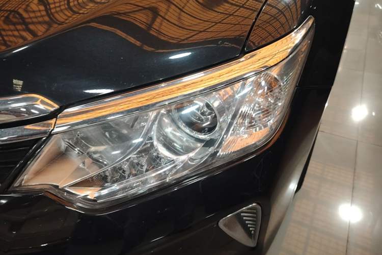 Used Toyota Camry 2016 2.0G 10th Anniversary Leading Edition Left Front Headlight