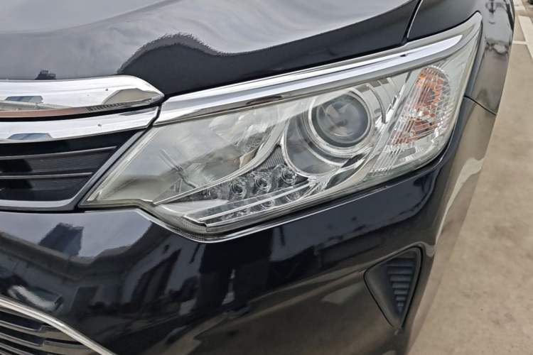 Used Toyota Camry 2016 2.0G 10th Anniversary Leading Edition Left Front Headlight