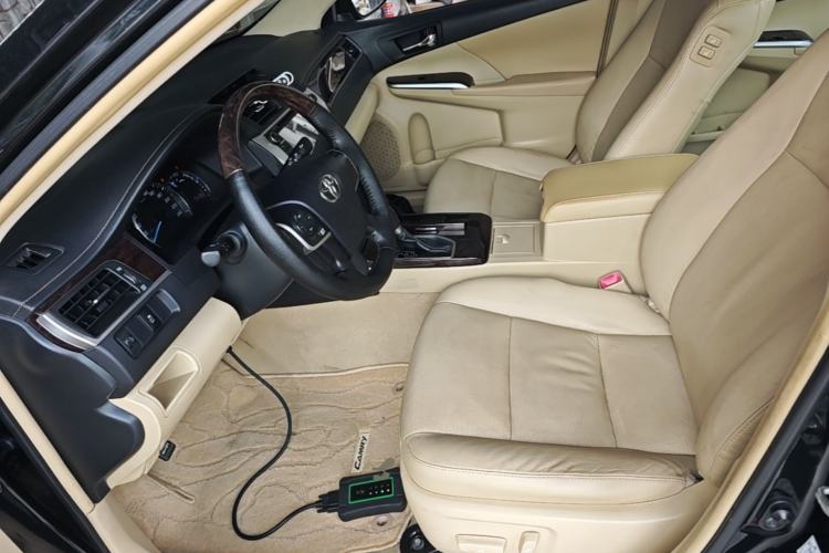 Used Toyota Camry 2016 2.0G 10th Anniversary Leading Edition Left Front Seat