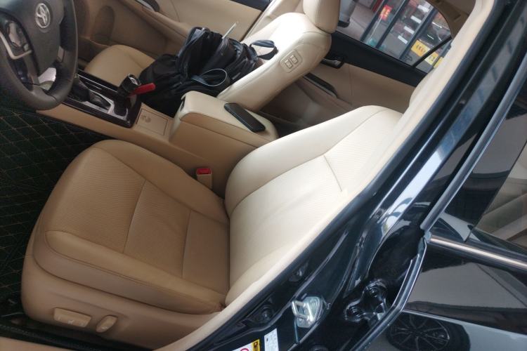 Used Toyota Camry 2016 2.0G 10th Anniversary Leading Edition Left Front Seat