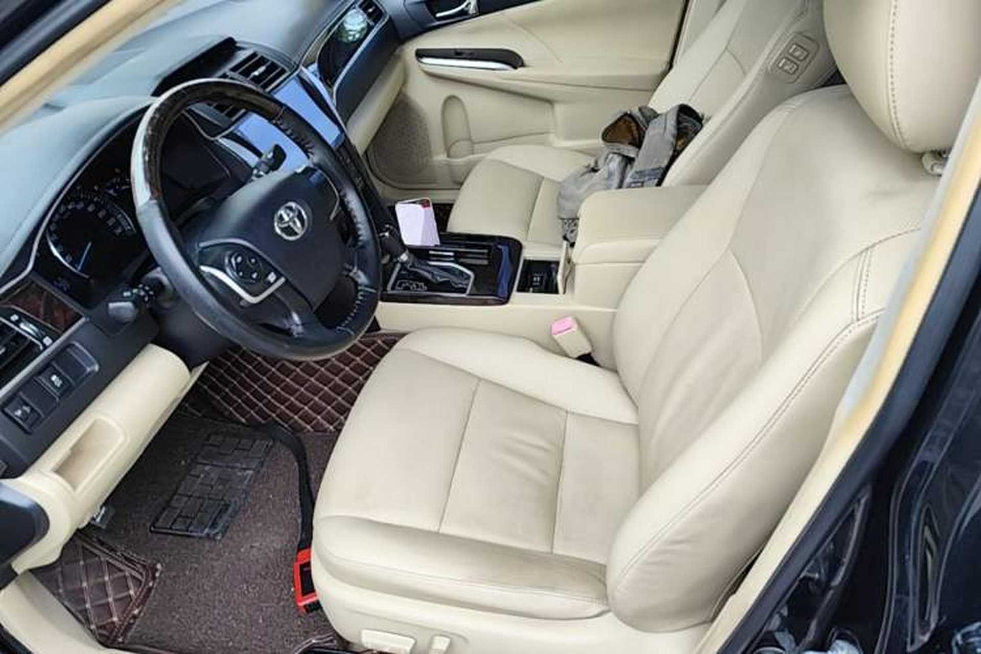 Used Toyota Camry 2016 2.0G 10th Anniversary Leading Edition Left Front Seat
