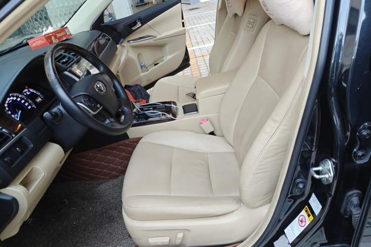 Used Toyota Camry 2016 2.0G 10th Anniversary Leading Edition Left Front Seat
