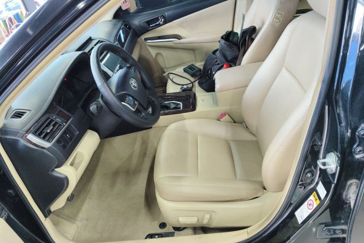 Used Toyota Camry 2016 2.0G 10th Anniversary Leading Edition Left Front Seat