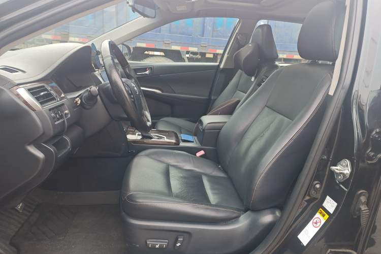 Used Toyota Camry 2016 2.0G 10th Anniversary Leading Edition Left Front Seat