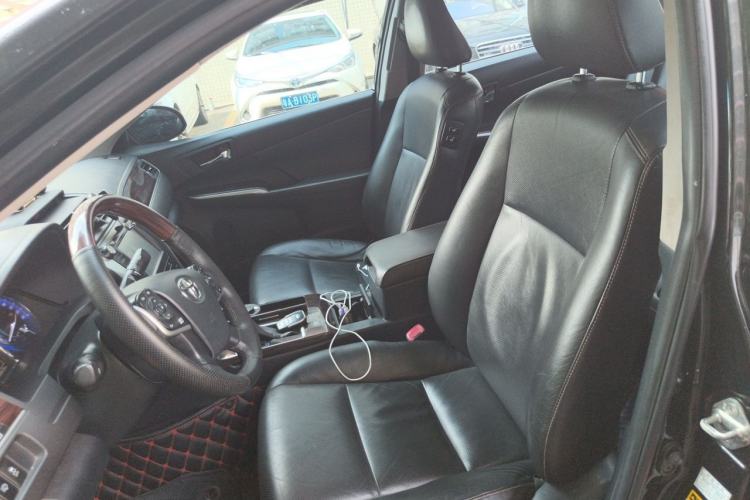 Used Toyota Camry 2016 Dual-Engine 2.5 HG 10th Anniversary Deluxe Navigation Edition Left Front Seat