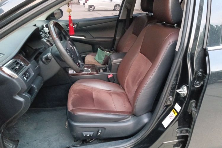 Used Toyota Camry 2016 2.5G 10th Anniversary Deluxe Navigation Edition Left Front Seat