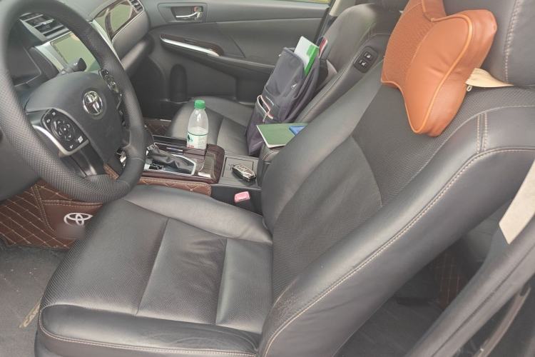 Used Toyota Camry 2016 Dual-Engine 2.5 HG 10th Anniversary Deluxe Navigation Edition Left Front Seat