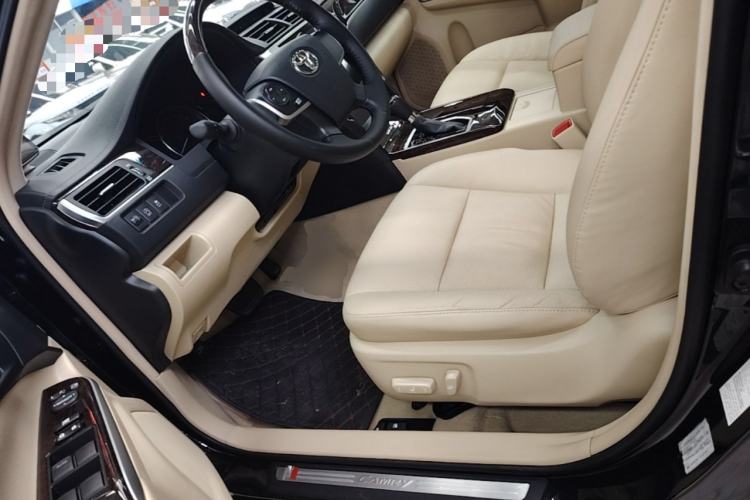 Used Toyota Camry 2016 2.0G 10th Anniversary Leading Edition Left Front Seat